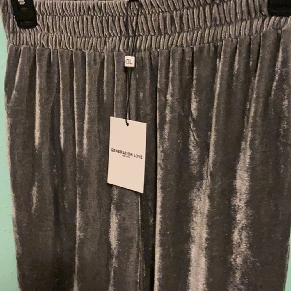Generation Love Joggers - Picture 2 of 11